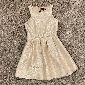 Zunie girls size 7 pink and gold dress